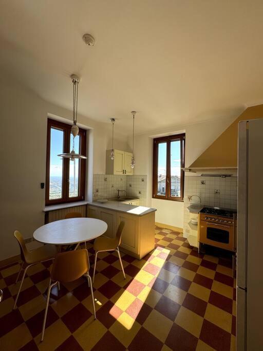 Palazzo Pia Rooms Valdragone Bagian luar foto