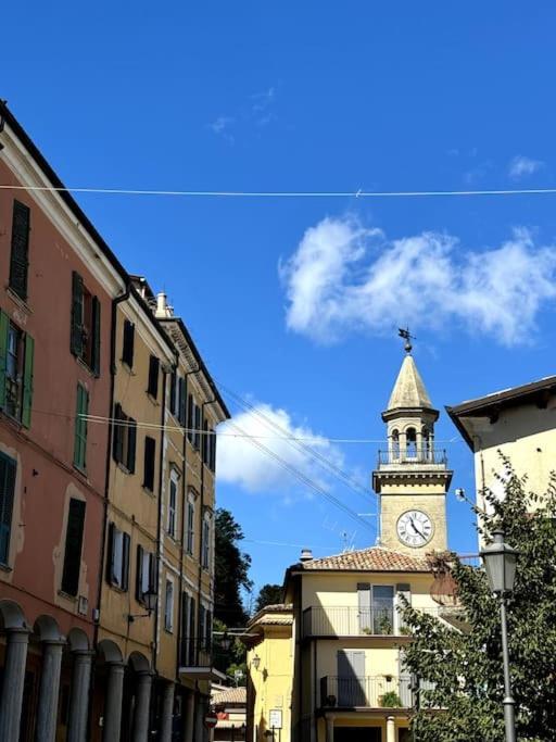 Palazzo Pia Rooms Valdragone Bagian luar foto