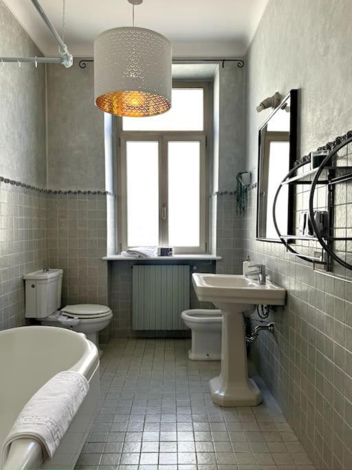 Palazzo Pia Rooms Valdragone Bagian luar foto